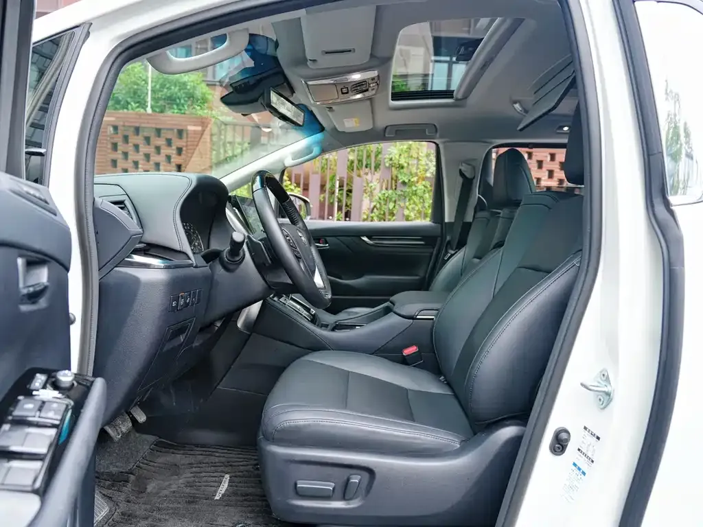 Toyota Vellfire 2022 из CN, фото 3