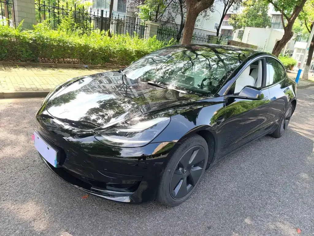 Tesla Model 3 — фото 8