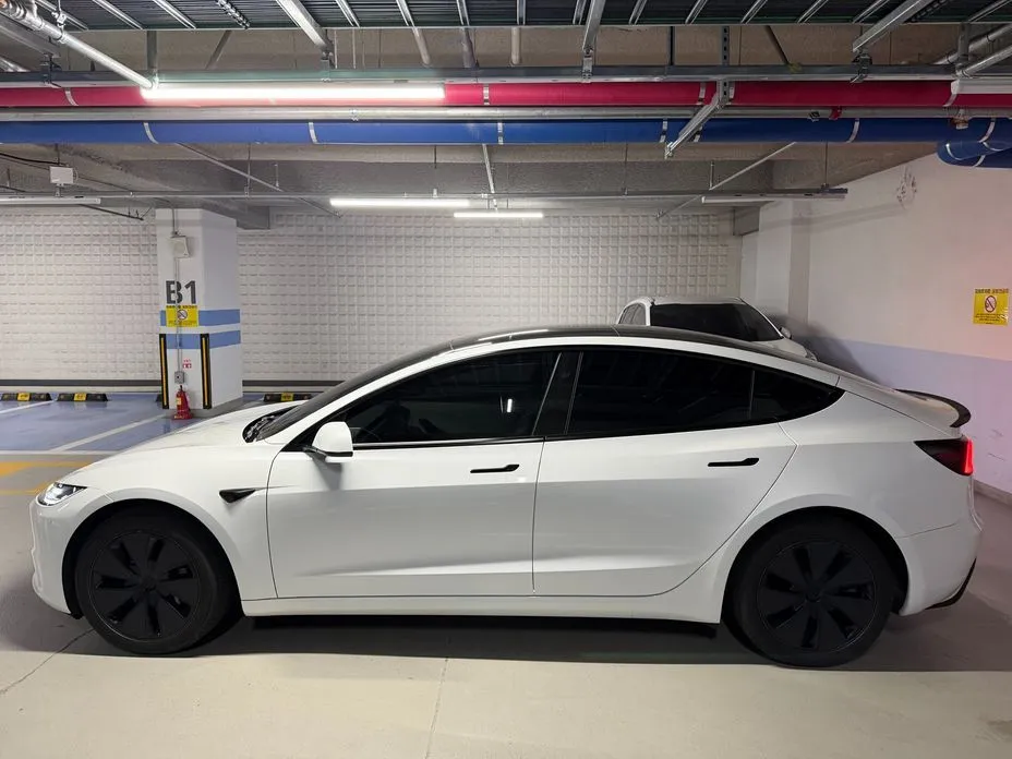 Tesla Model 3 — фото 5