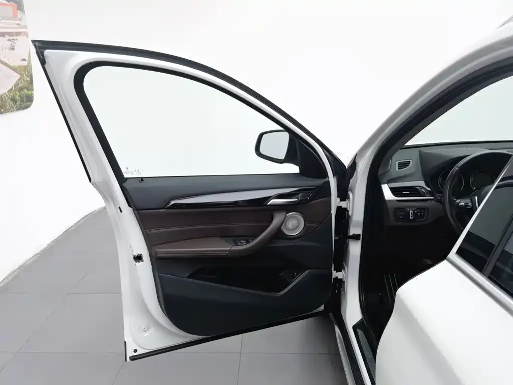 BMW X1 2021 из CN, фото 9