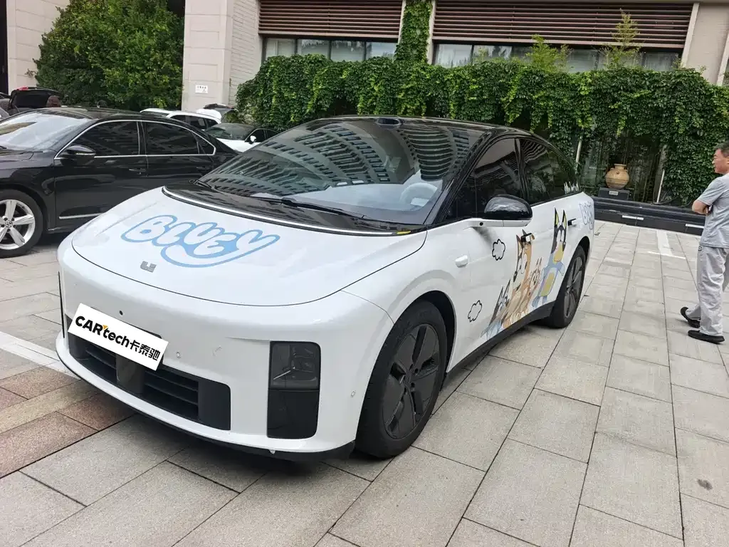 Li Auto i6
