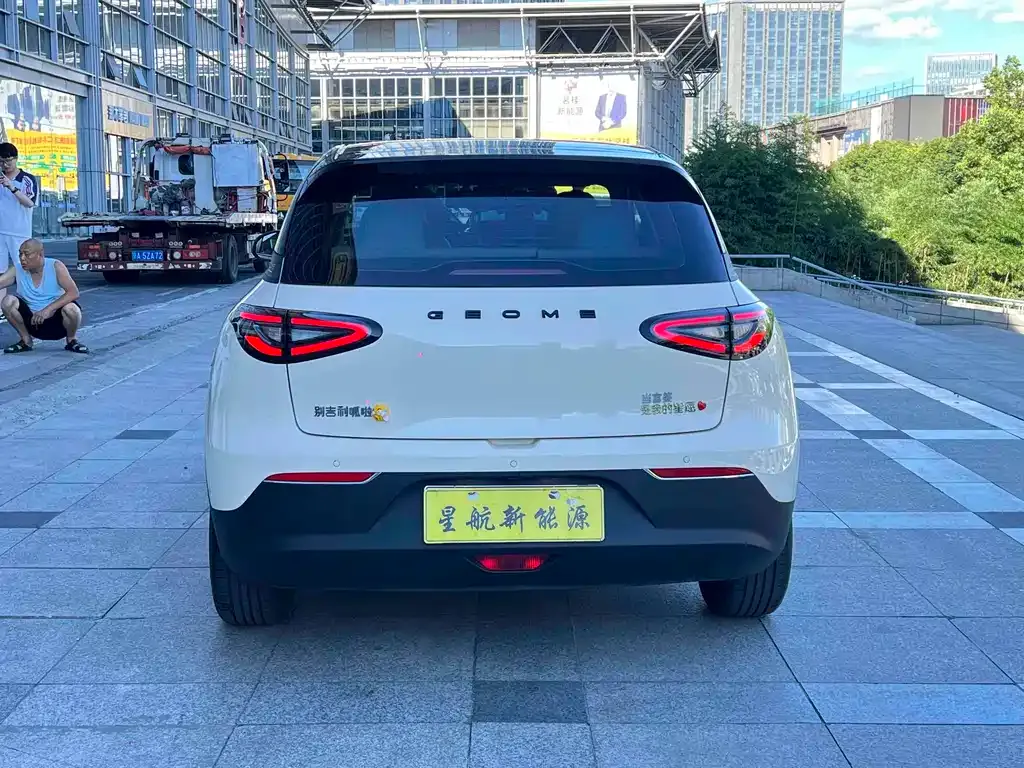 Geely Starburst — фото 9