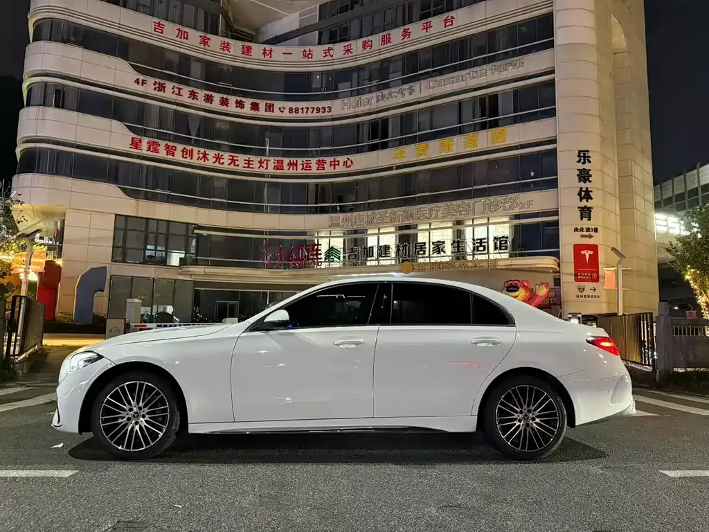 Mercedes-Benz C-Class — фото 3