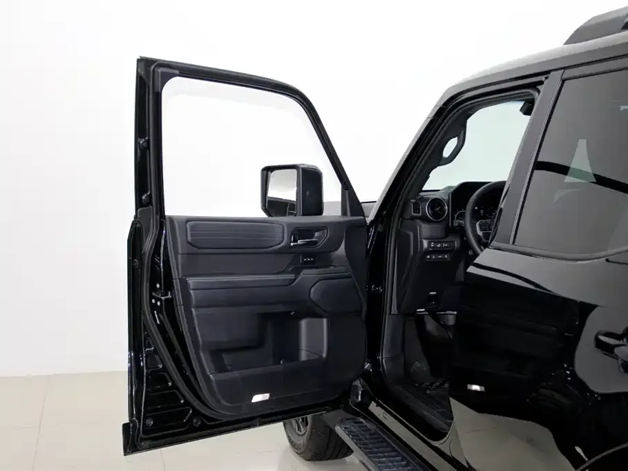 Toyota Prado — фото 10
