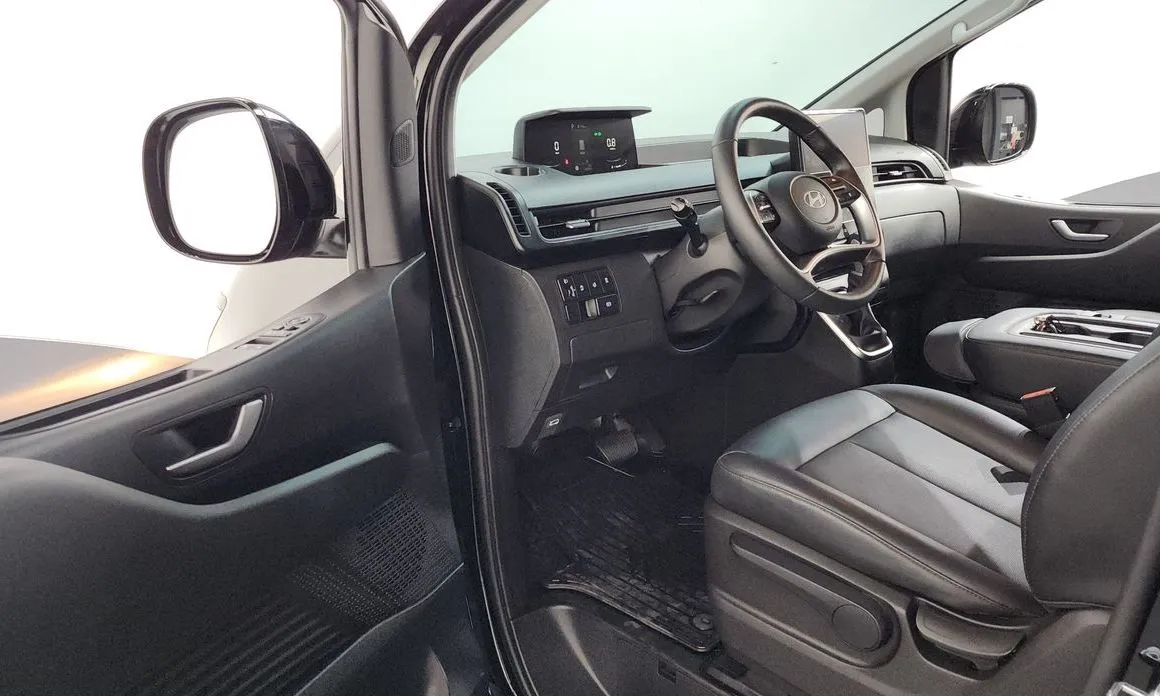 Hyundai Staria — фото 3