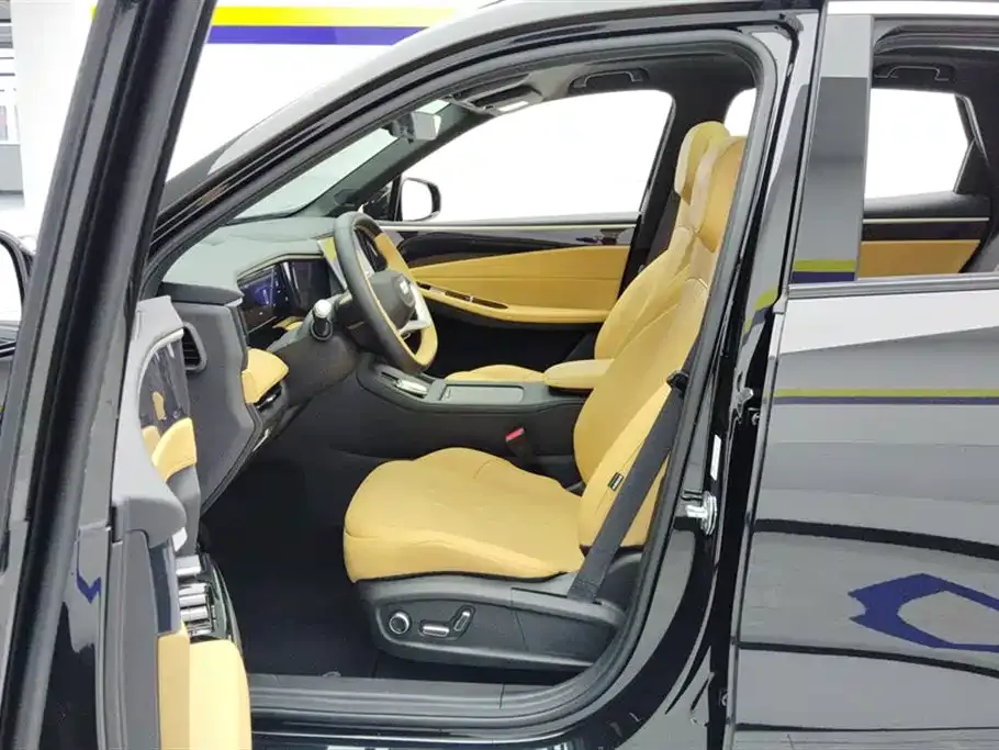 Geely Galaxy L7 — фото 8