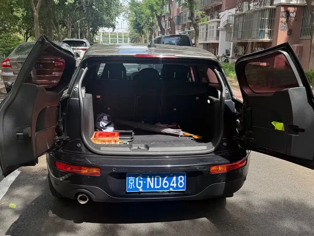 MINI Clubman — фото 3