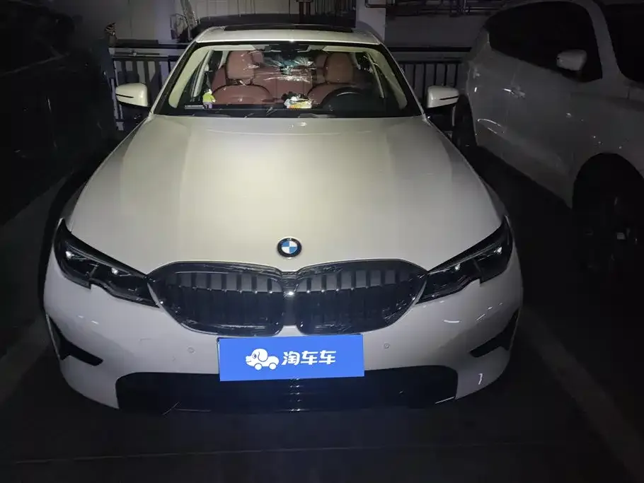 BMW 3 Series 2021 из CN, фото 2