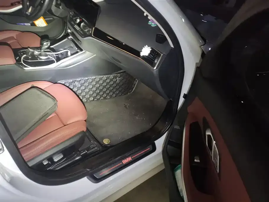 BMW 3 Series 2021 из CN, фото 9