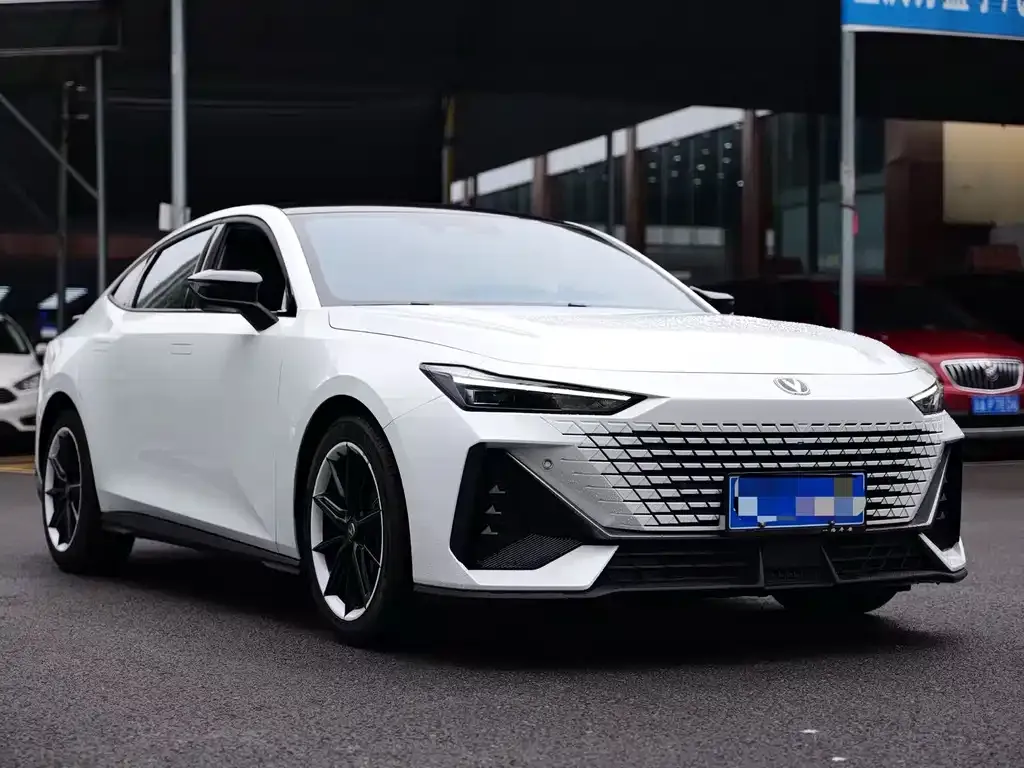 Changan UNI-V 2024 из CN, фото 2