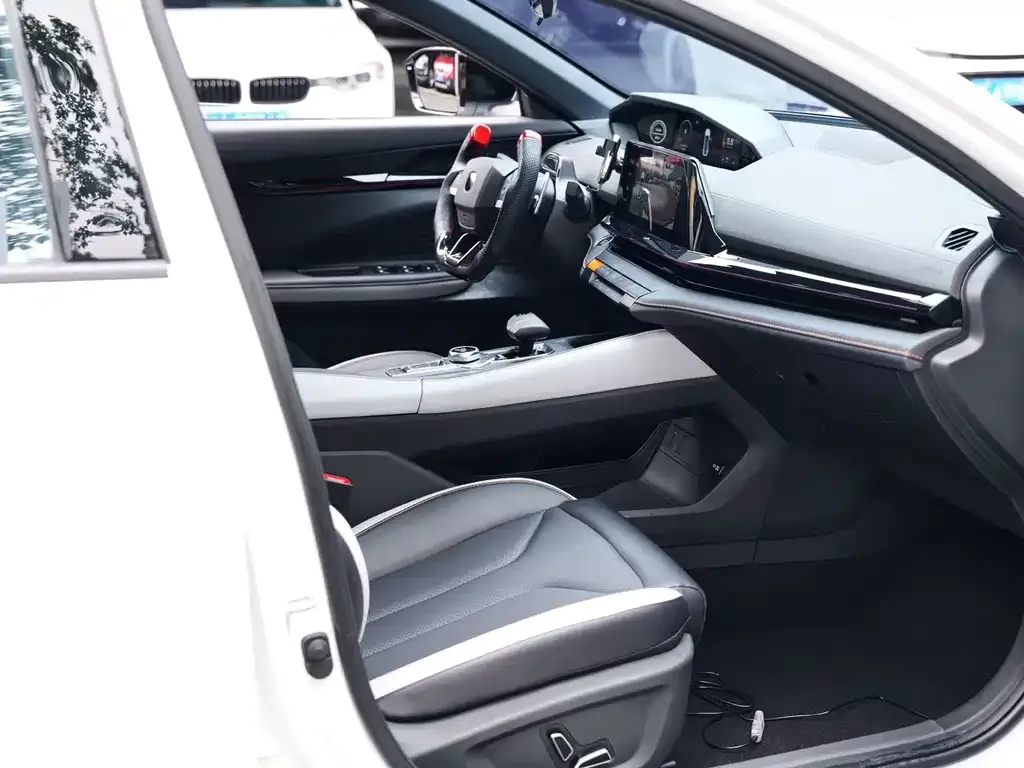 Changan UNI-V 2024 из CN, фото 7