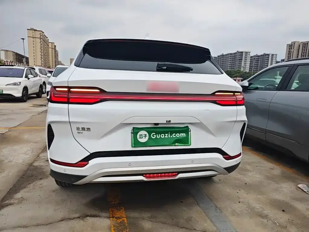 BYD PLUS New Energy — фото 3