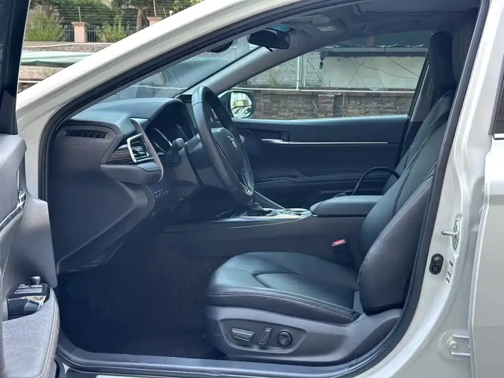 Toyota Camry 2024 из CN, фото 6