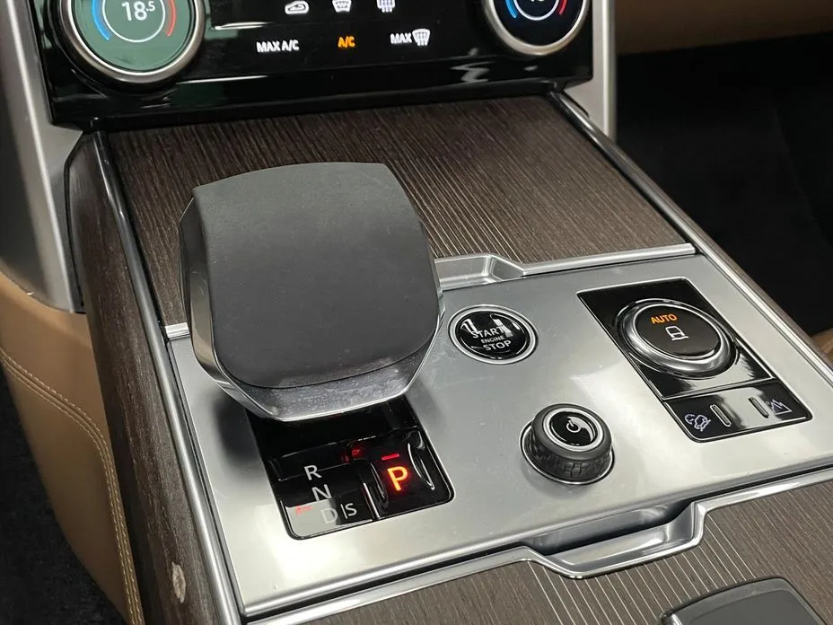 Land Rover Range Rover 2023 из KR, фото 6