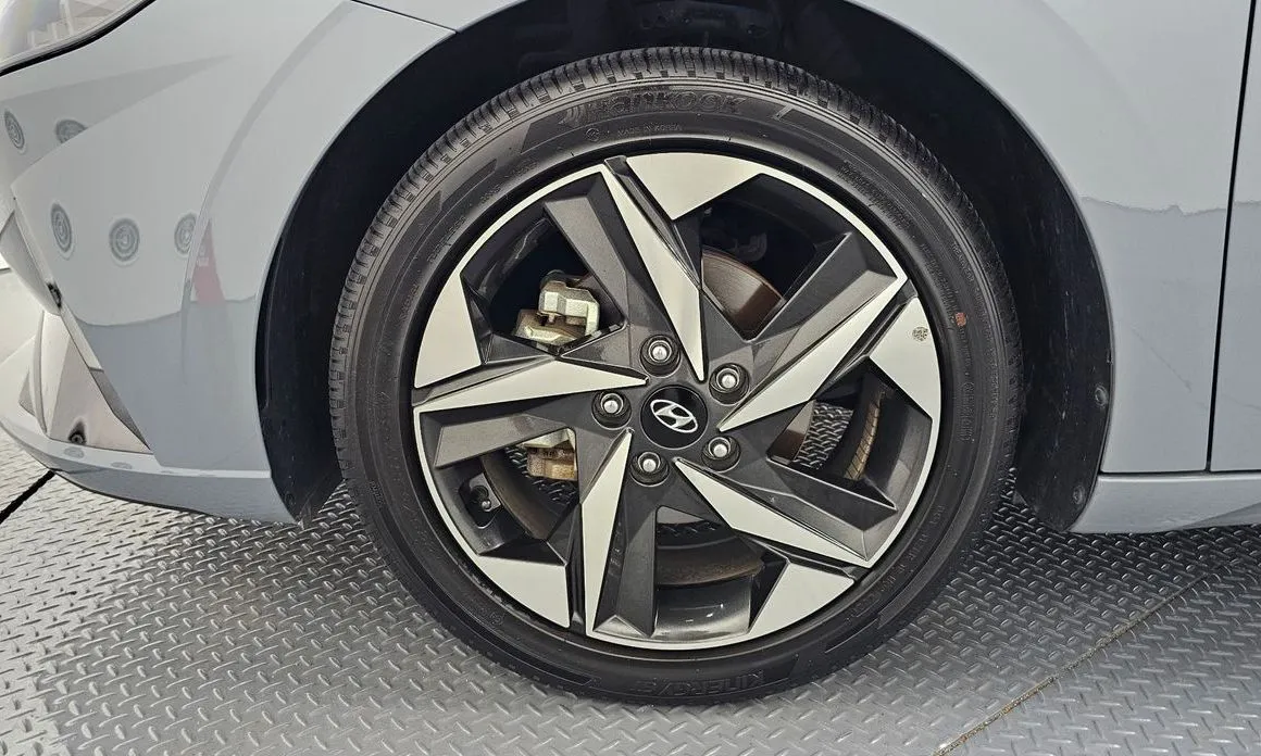 Hyundai AVANTE — фото 2