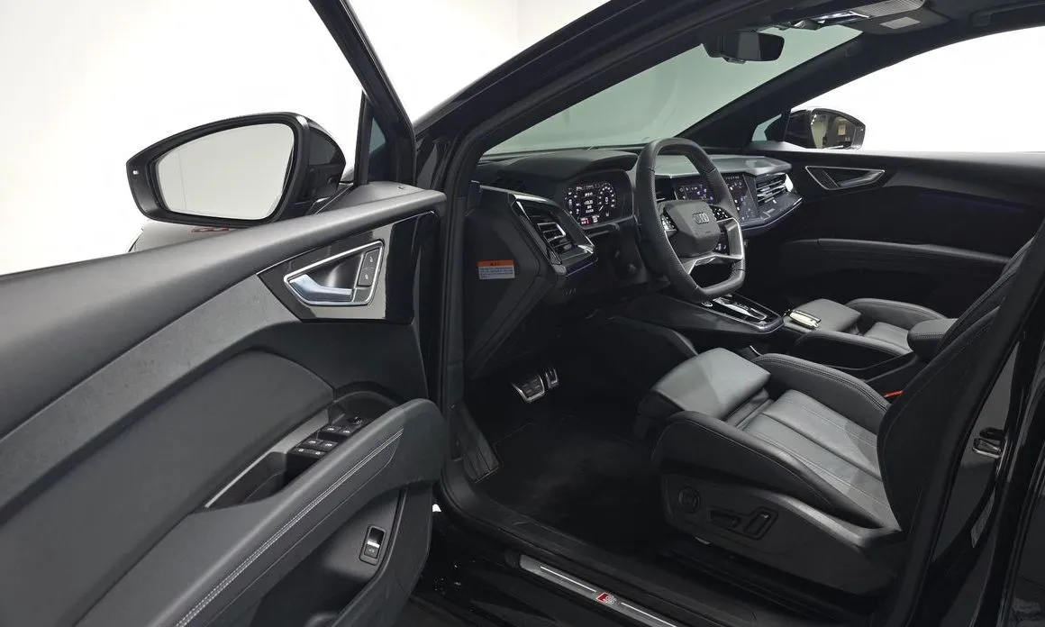 Audi Q4 e-tron 2025 из KR, фото 5
