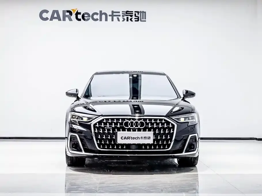 Audi A8 — фото 2