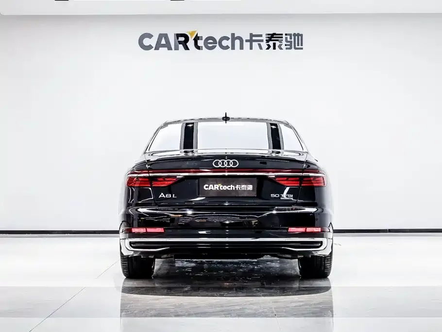 Audi A8 — фото 4