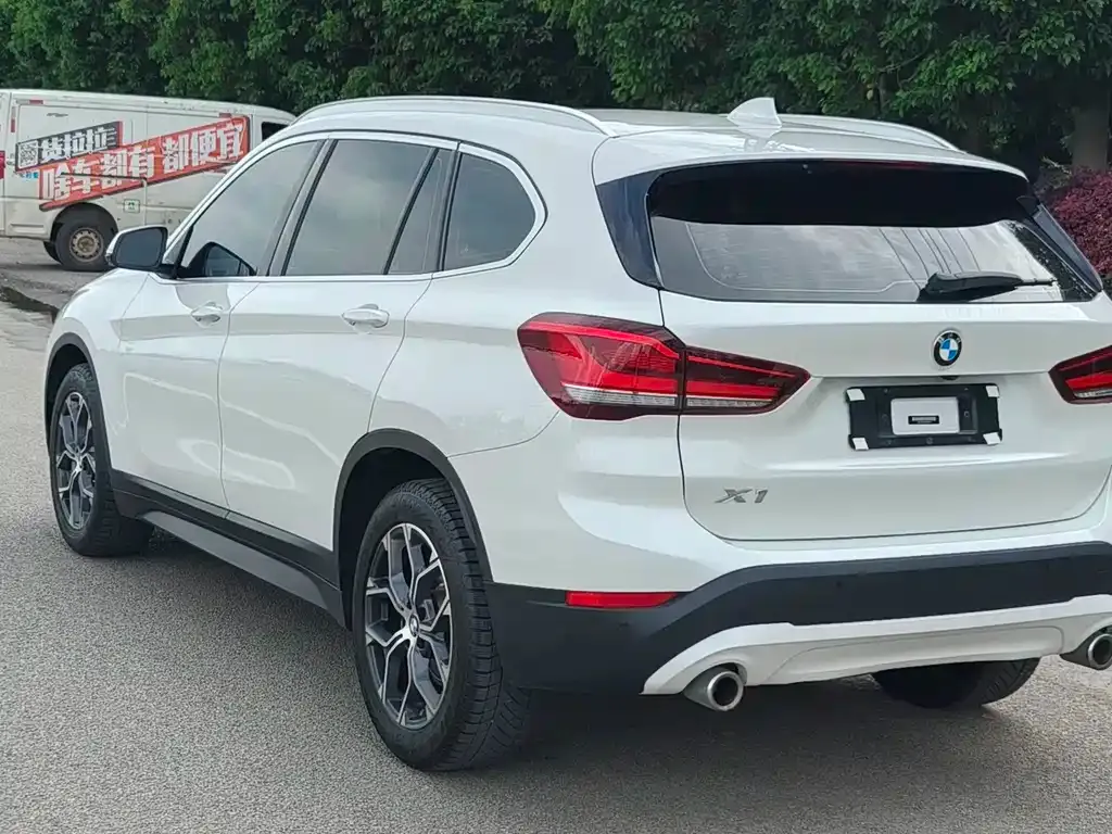 BMW X1 — фото 10