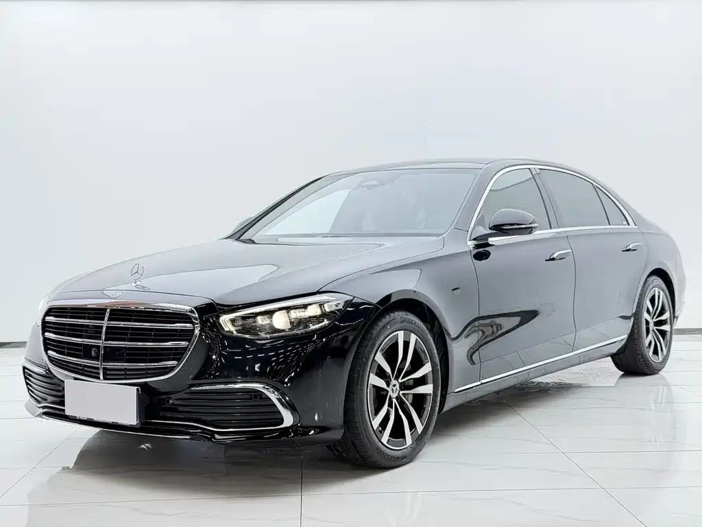 Mercedes-Benz S-Class — фото 1