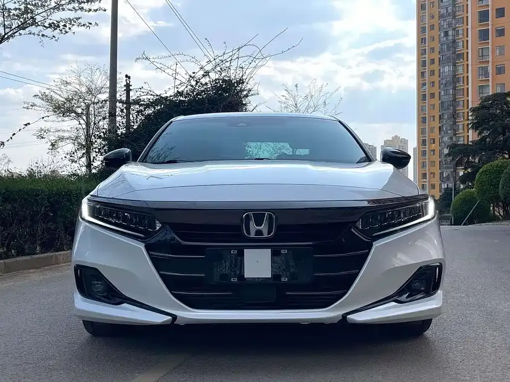 Honda Accord — фото 3