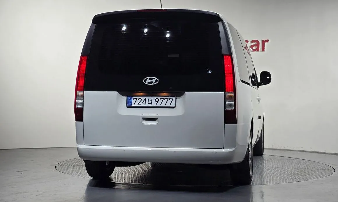 Hyundai Staria — фото 2