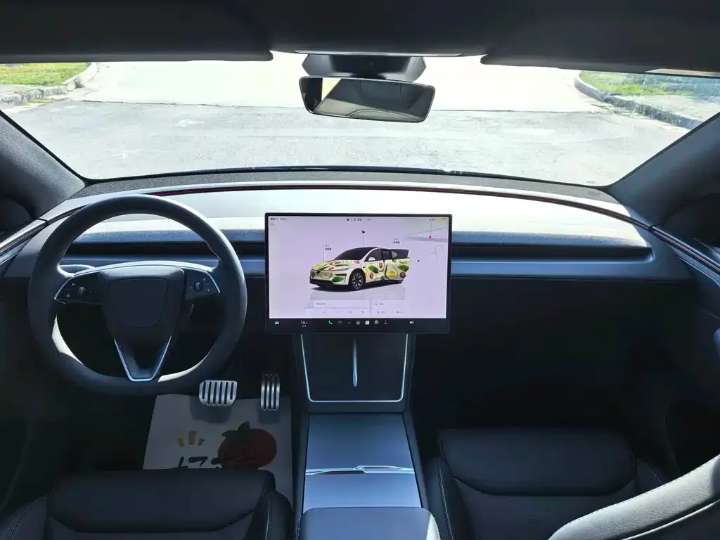 Tesla Model Y L — фото 3