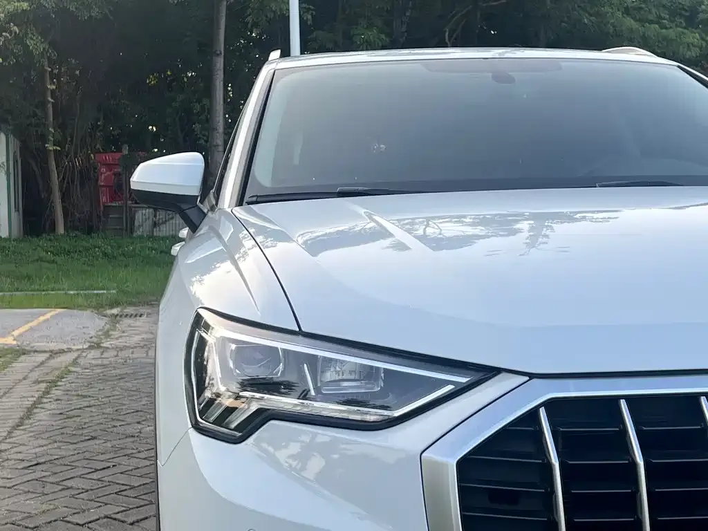 Audi Q3 — фото 4