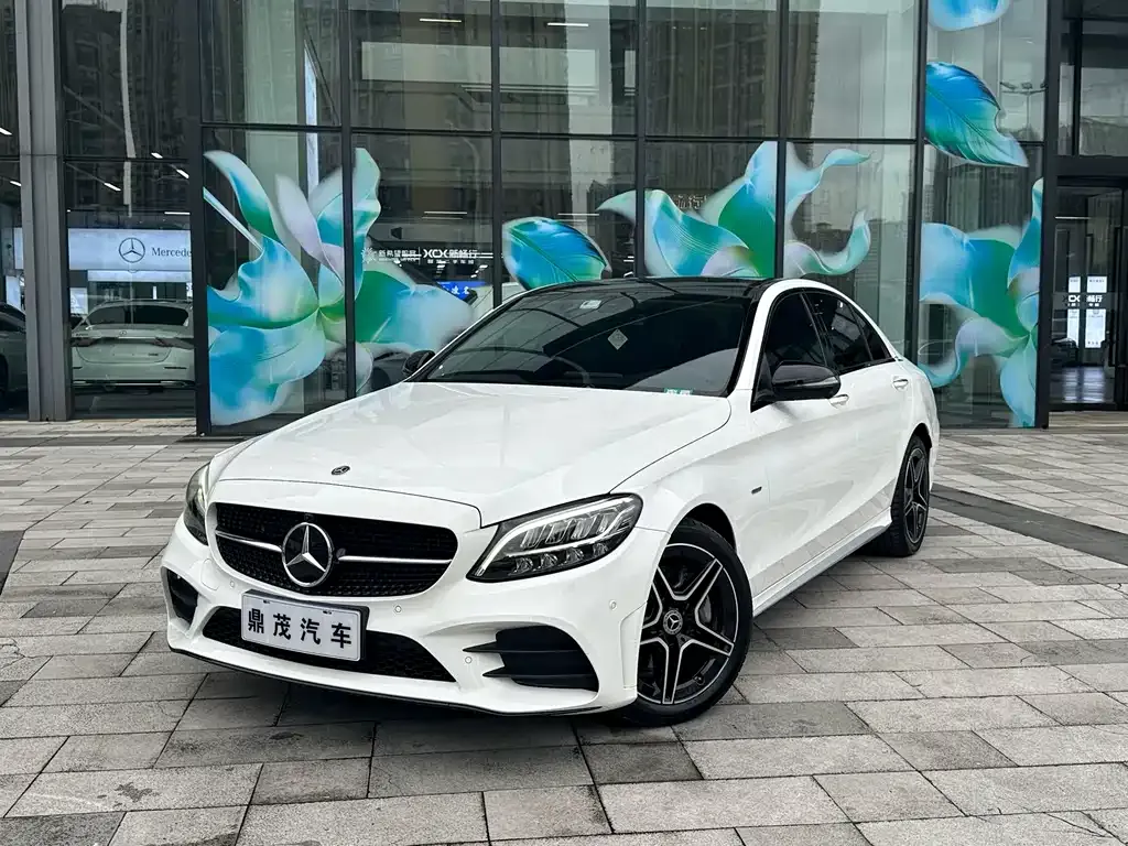 Mercedes-Benz C-Class — фото 1