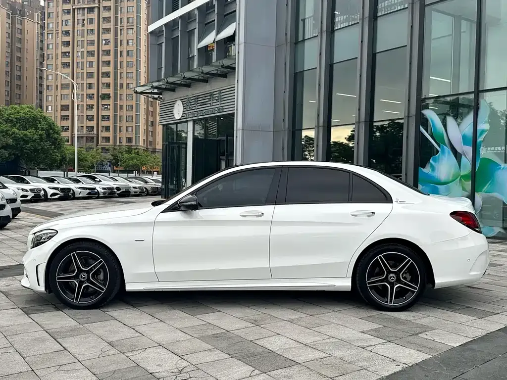 Mercedes-Benz C-Class — фото 8