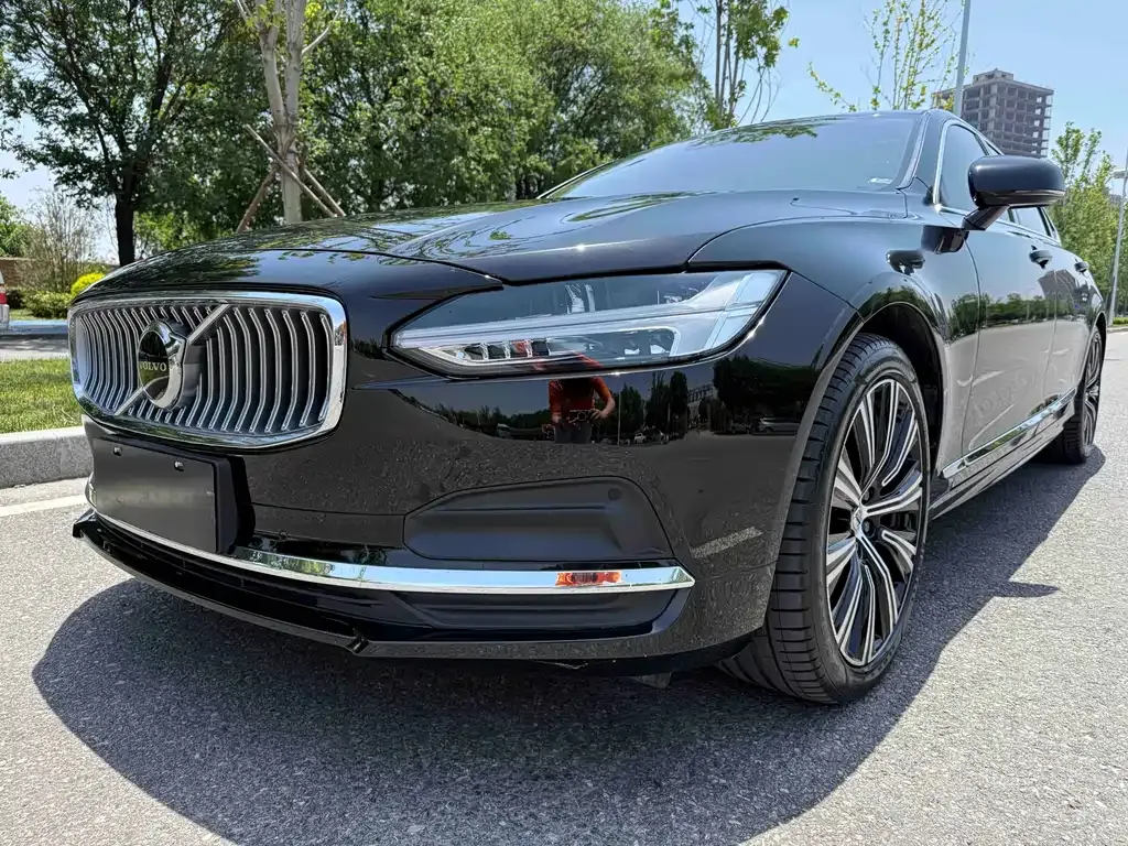 Volvo S90 — фото 10