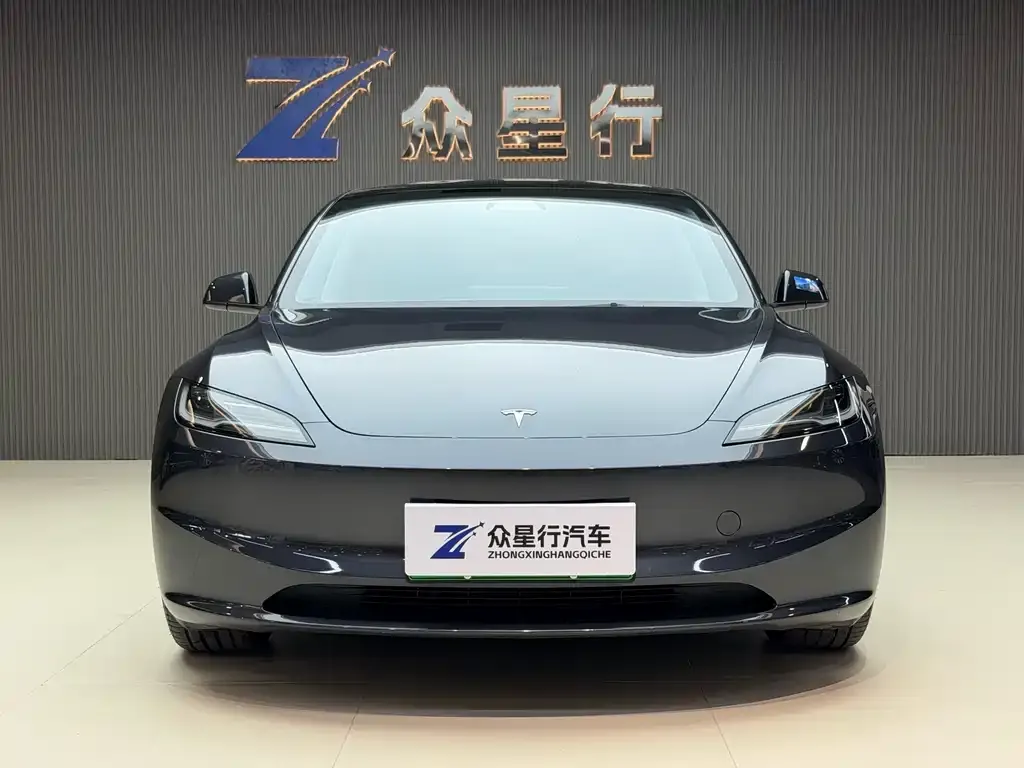 Tesla Model 3 — фото 4