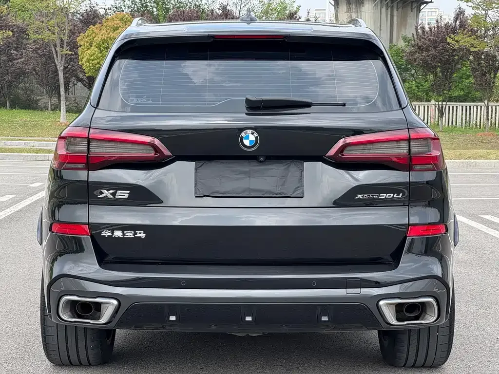 BMW X5 — фото 2