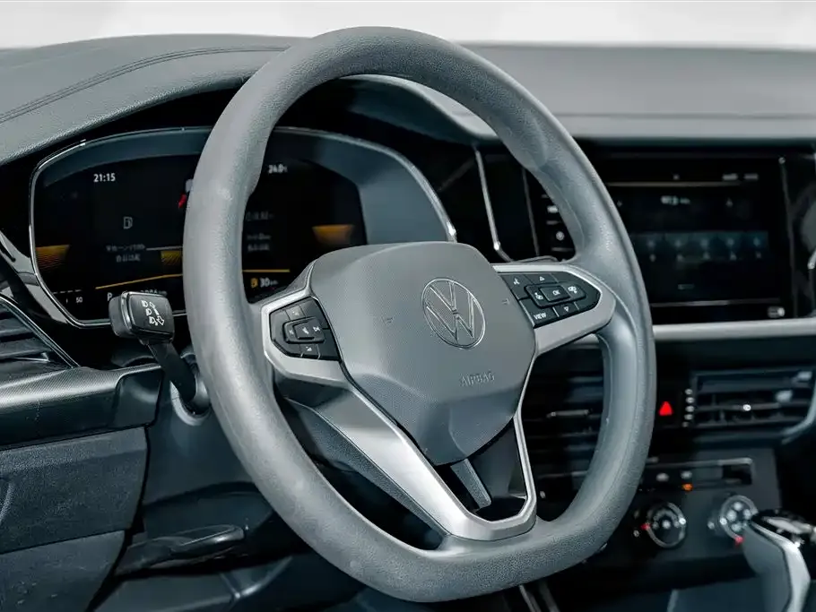 Volkswagen Passat — фото 4