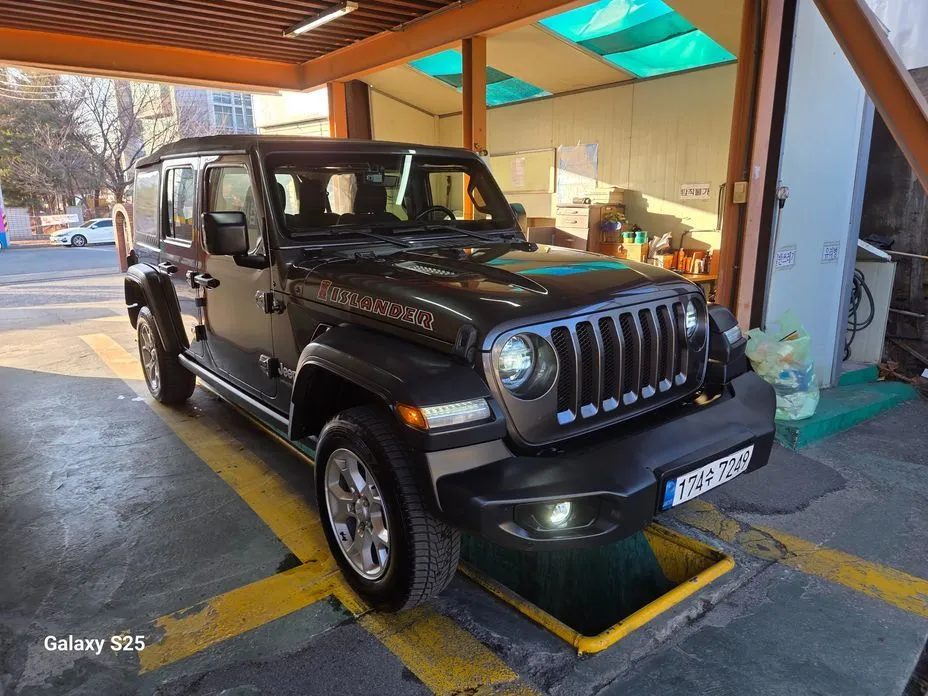 Jeep Wrangler 2021 из KR, фото 9