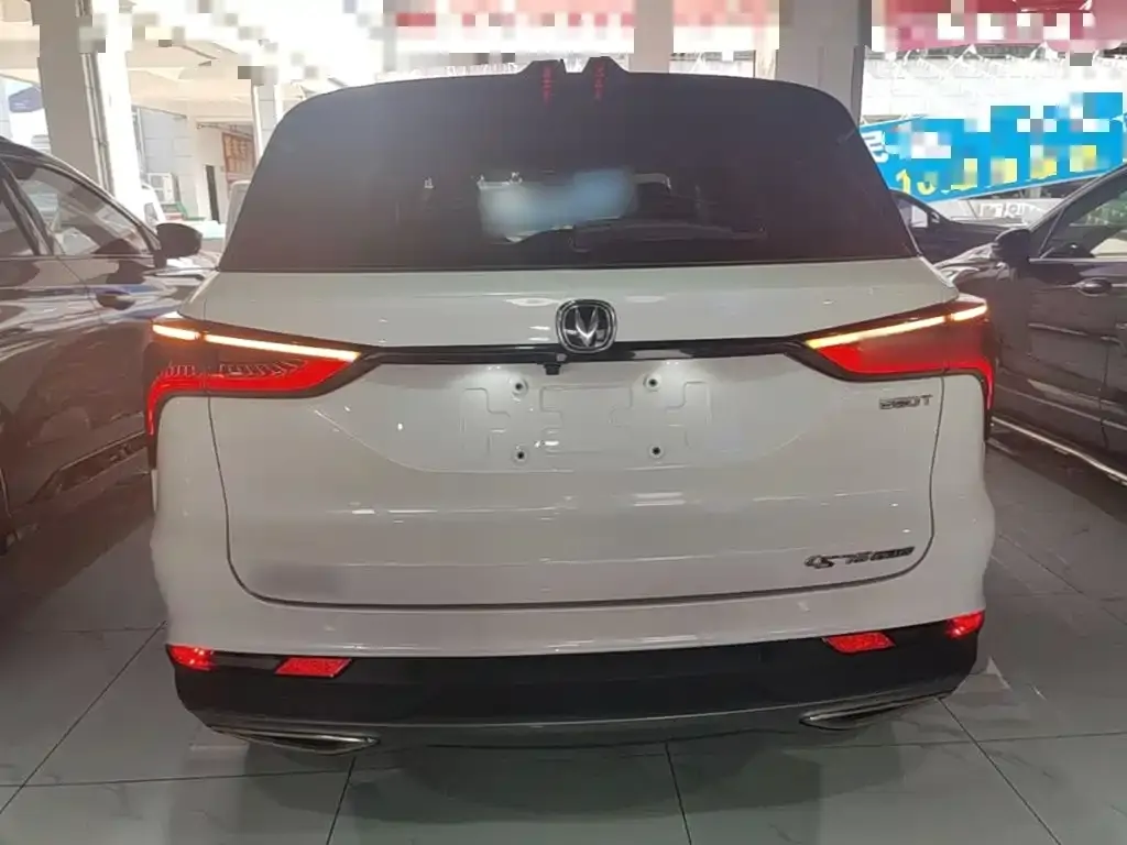 Changan CS75PLUS — фото 4