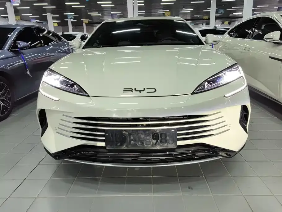 BYD Seal 07 DM-i — фото 10