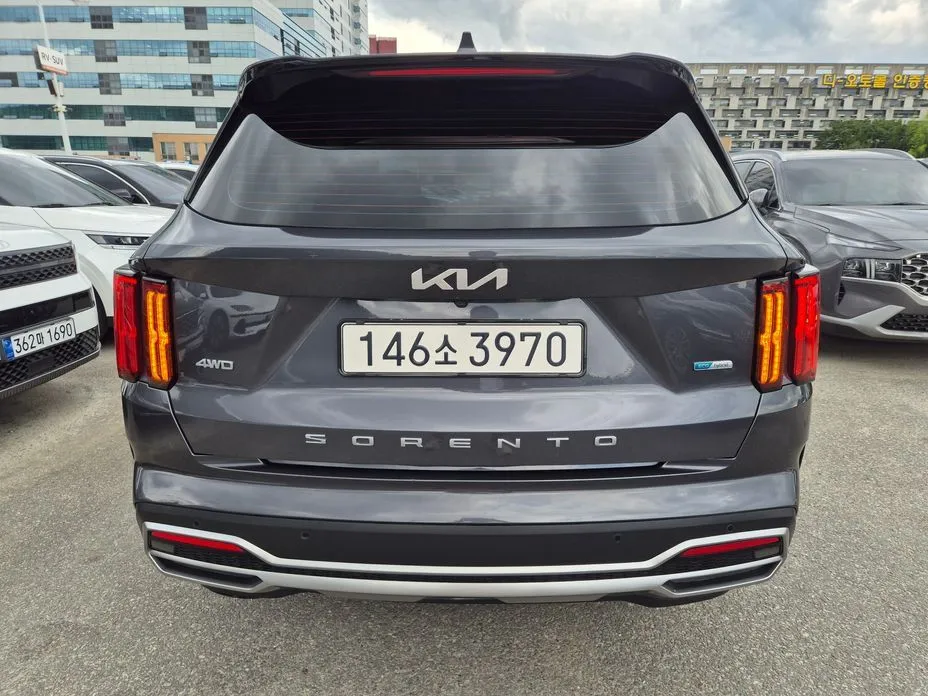 Kia Sorento — фото 8