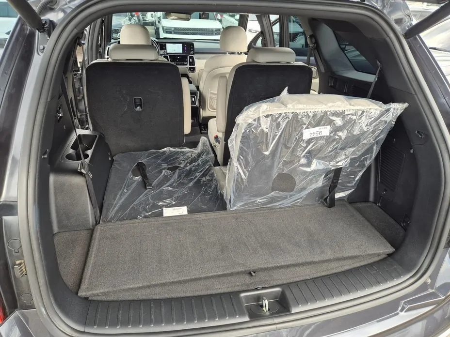 Kia Sorento — фото 10