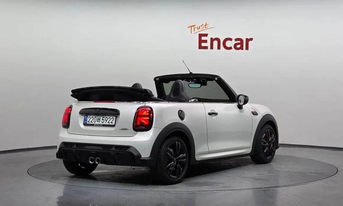 Mini Cooper Convertible — фото 9