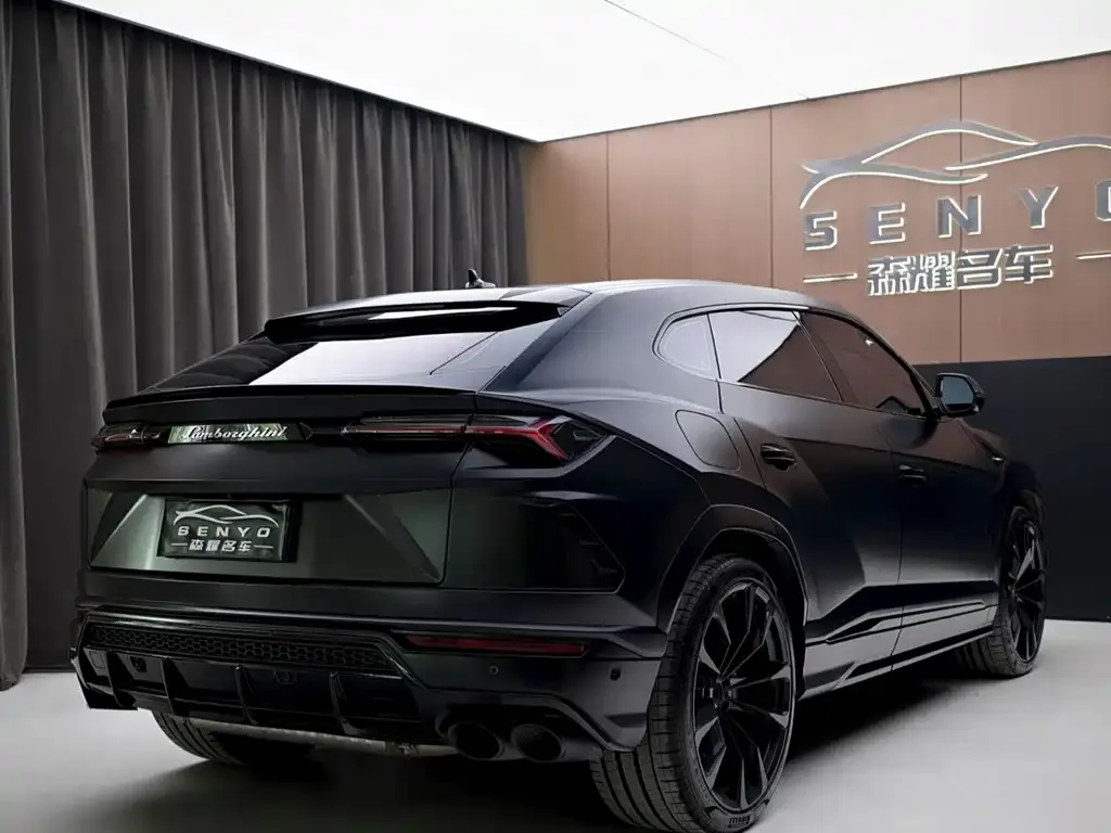 Lamborghini Urus — фото 10