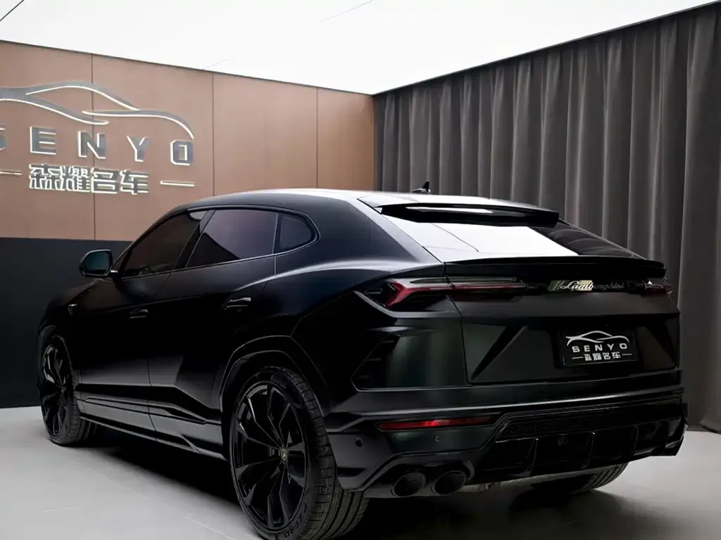 Lamborghini Urus — фото 9