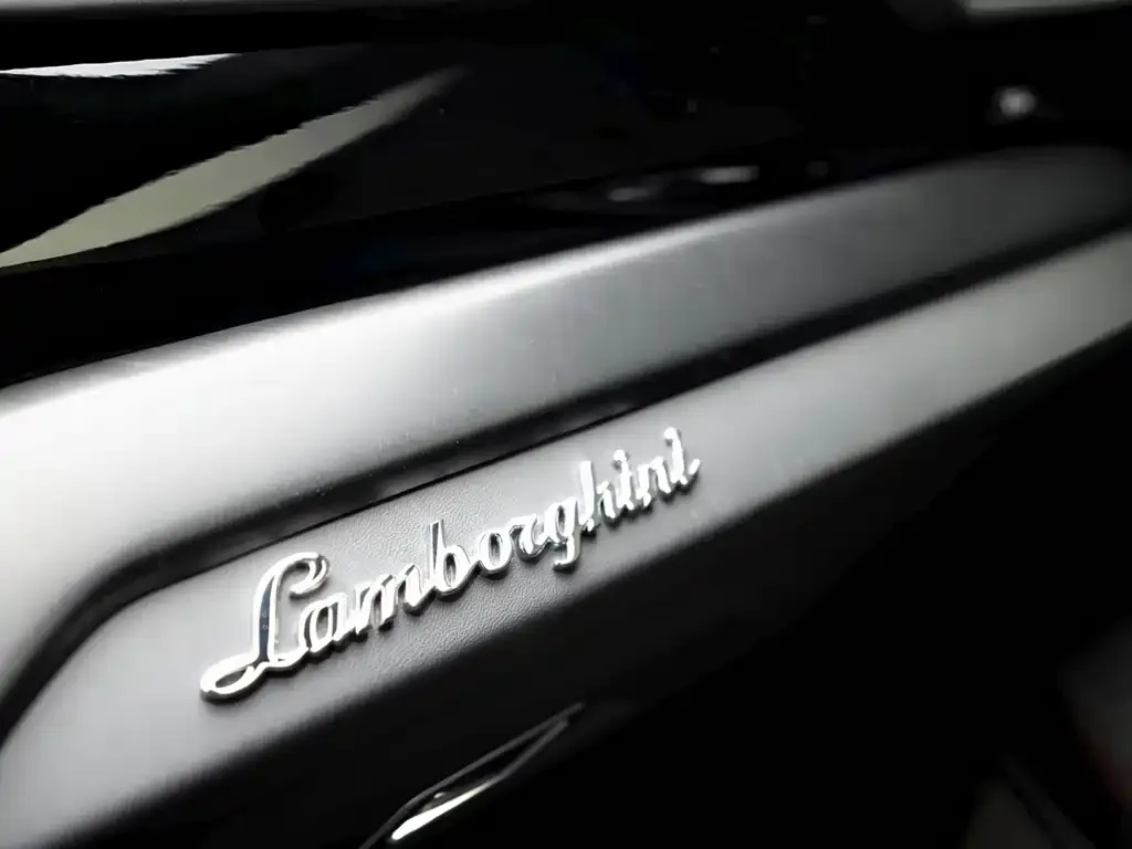 Lamborghini Urus — фото 5