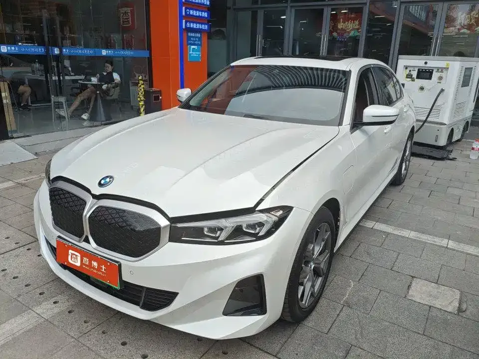 BMW i3 — фото 1
