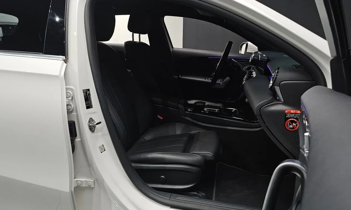Mercedes-Benz A-Class 2023 из KR, фото 10