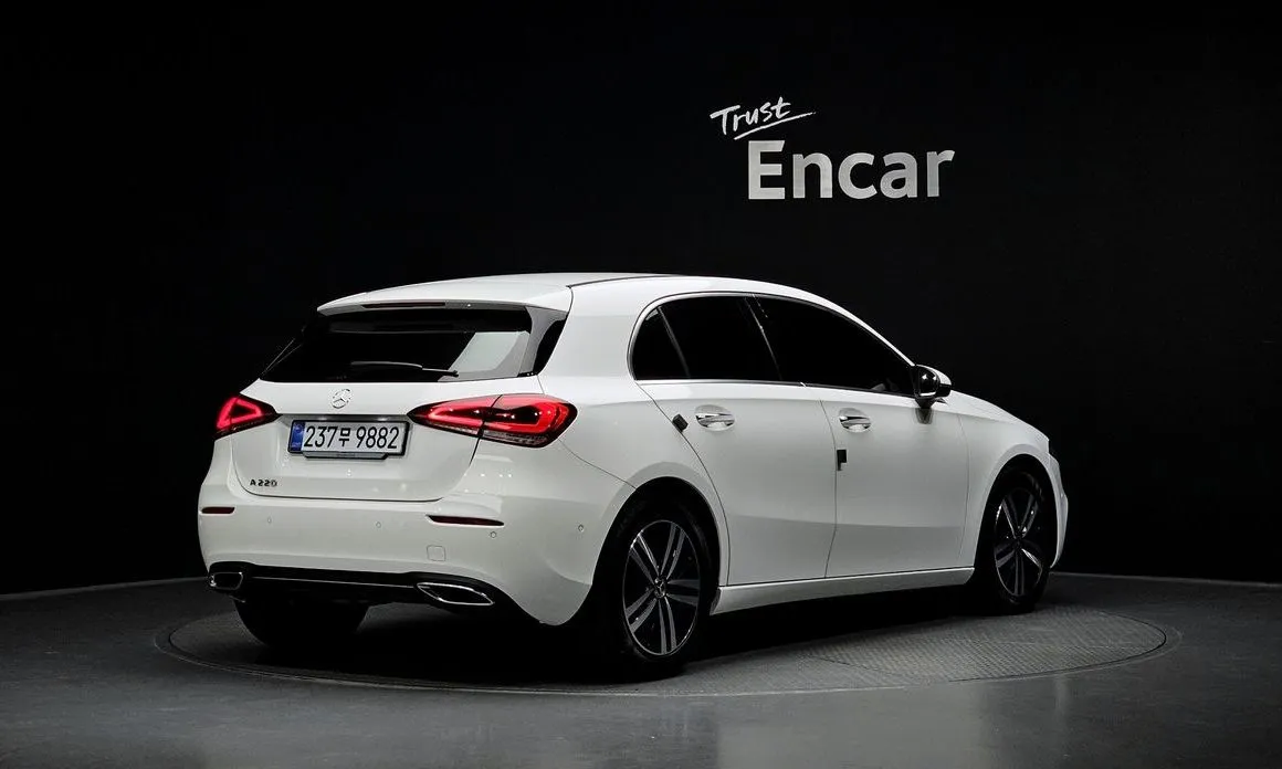 Mercedes-Benz A-Class 2023 из KR, фото 2