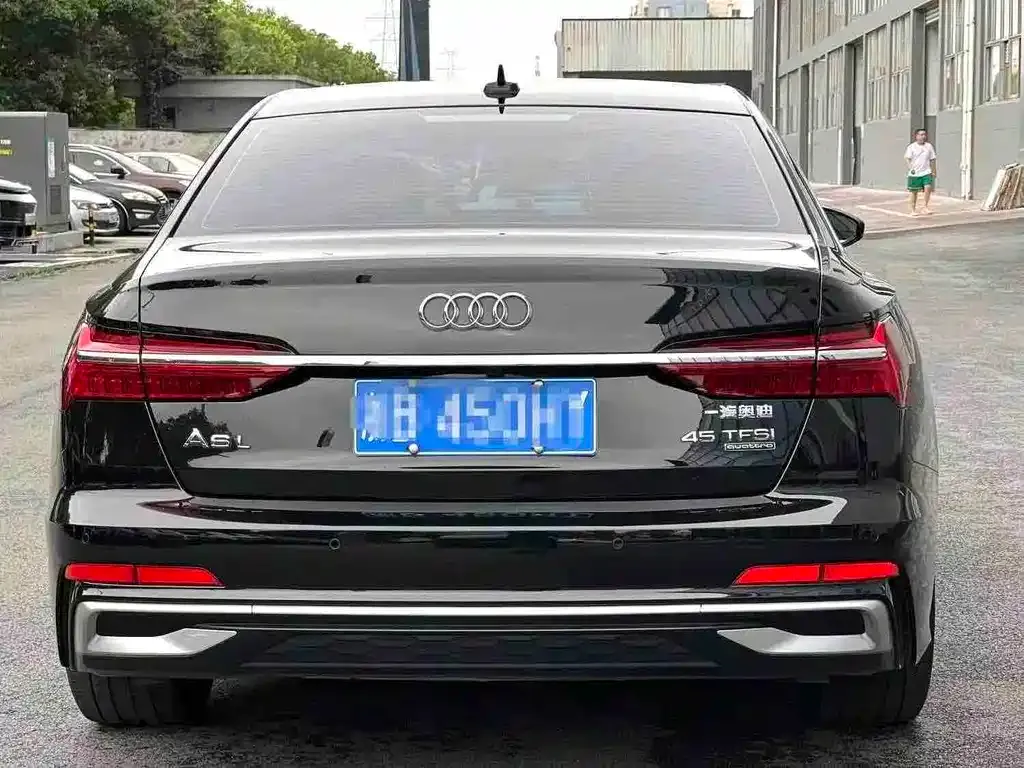 Audi A6L — фото 3
