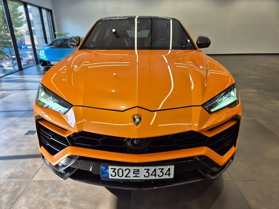 Lamborghini Urus 2022 из KR, фото 2