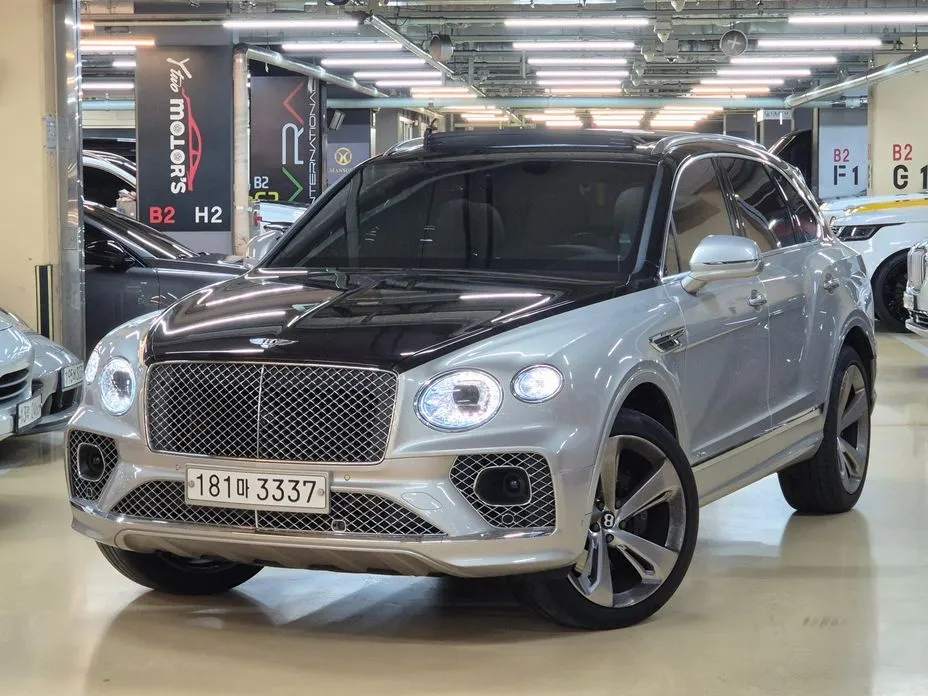 Bentley Bentayga — фото 1