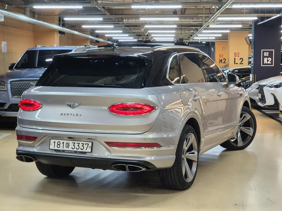 Bentley Bentayga — фото 9